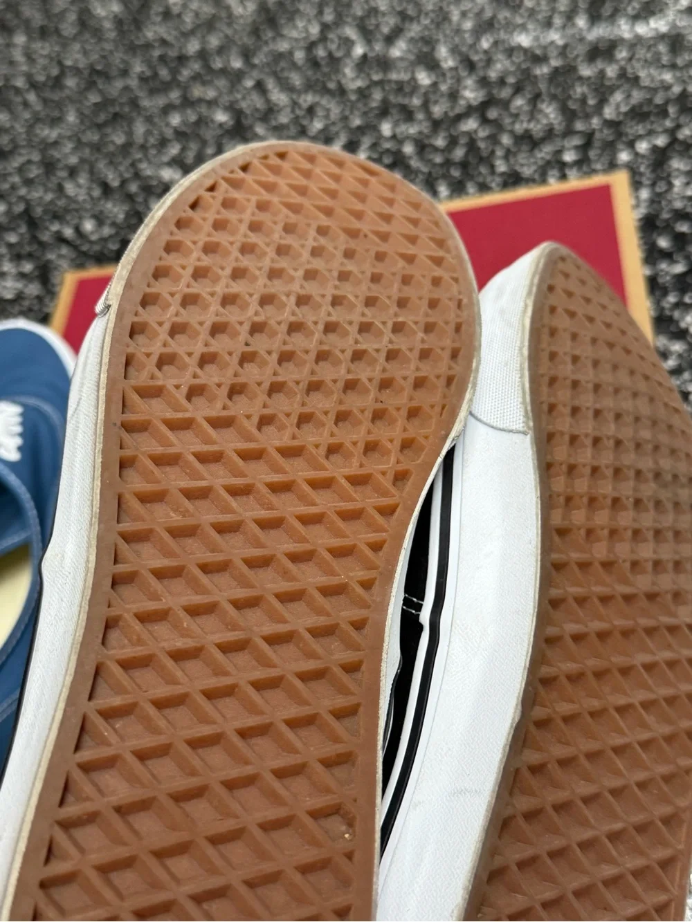 Vans Authentic Sz 10 Mens 2PAIRS
